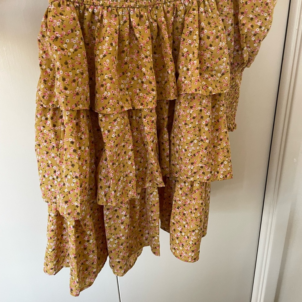 Byinns NWT Smocked Ruffle Mini Dress - Puff Sleeve Ruched Bodice - Picture 4 of 5